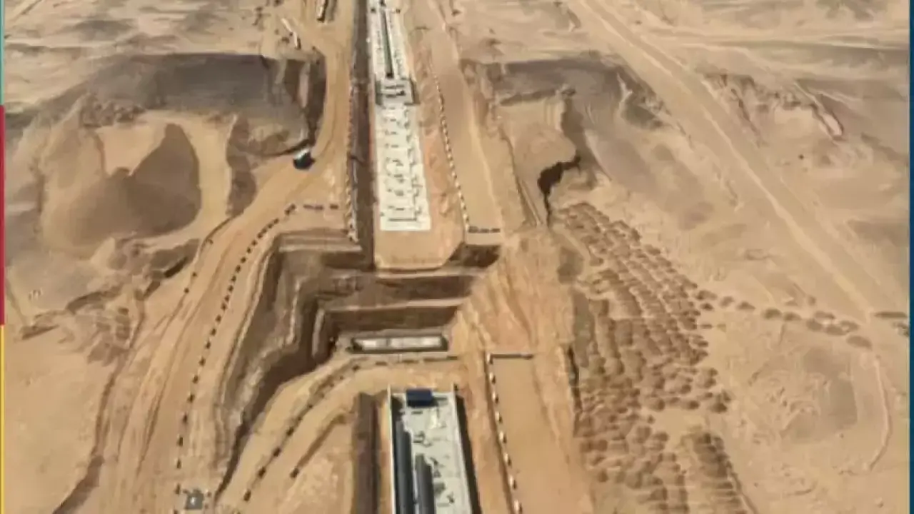 نيوم تعيد توجيه استثماراتها نحو إنشاء مركز المخ الرقمي عبر مياه البحر الأحمر